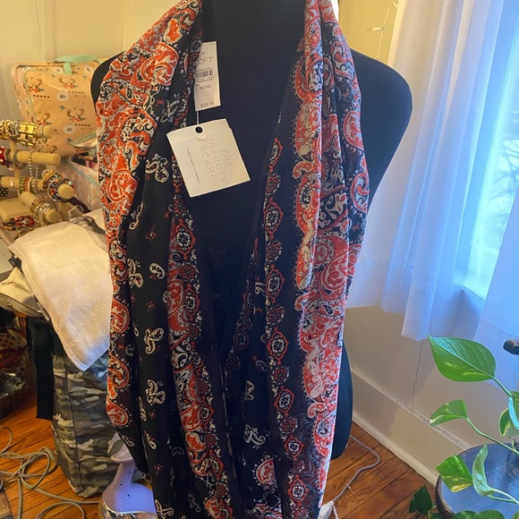 Loft Summer dress with scarf. - Picture 7 of 8